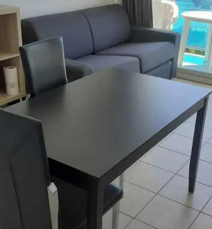 Studio 2 Pers Proche Plages Commerces Ville *